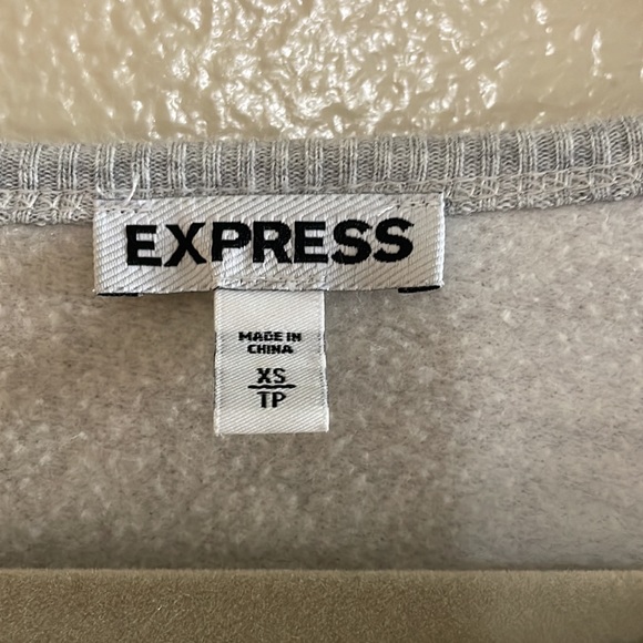 Express crop sweater - Picture 3 of 4